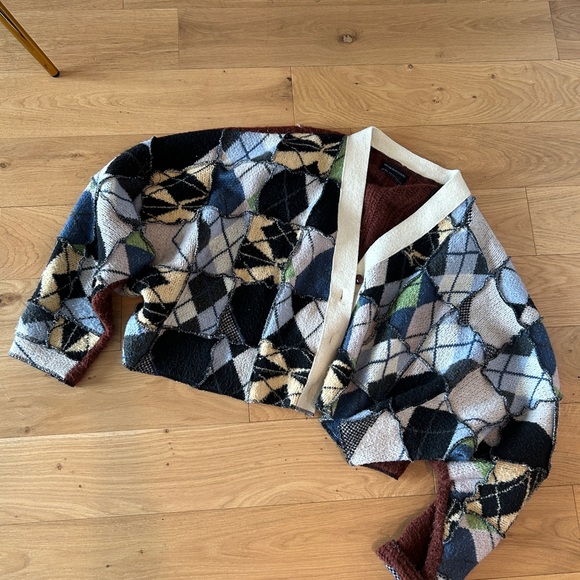 Geometric Patterned Cardigan - Picture 3 of 3